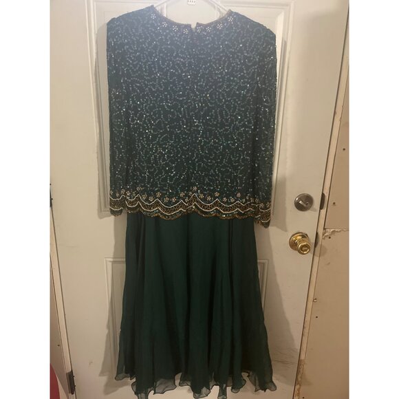 Laurence Kazar New York long sleeved sequined and beaded silk maxi gown size M - Picture 2 of 8